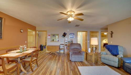 Boat Dock and Fire Pit Sunset Cove Lakefront Gem - Foto 5