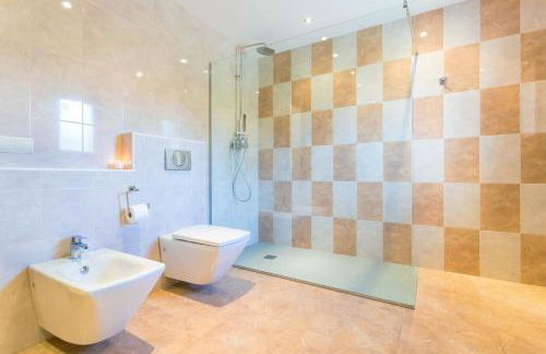 Villa Near Ibiza Town Sleeps 12 - Foto 27