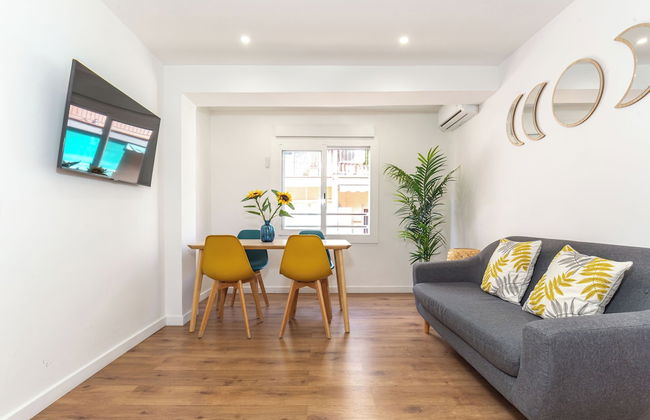 Picasso Suites Cornellá - Photo 15