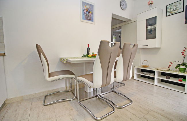 Green Garden House - Photo 17