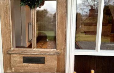 A spacious hidden gem with hot tub, lovely garden & views - Foto 34