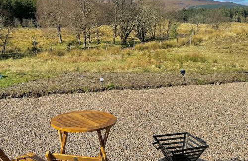 Eco-Friendly Highland Suite with Mountain Views - Photo 18