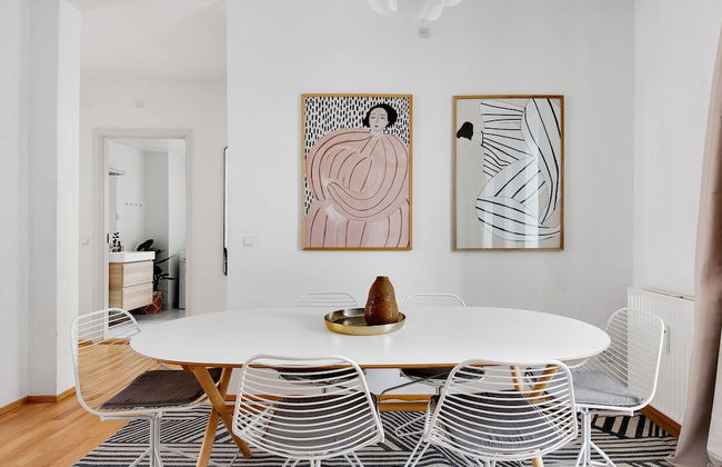 Sanders Constantin - Chic 2-bdr Apt With Balcony - Foto 10