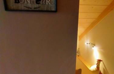 Au chalet de JO avec accès à l'espace piscine et jacuzzi - Foto 12