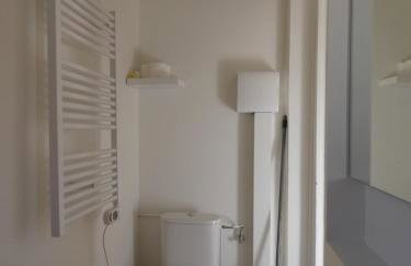 Maisonnette au bord du Sierroz - Photo 5