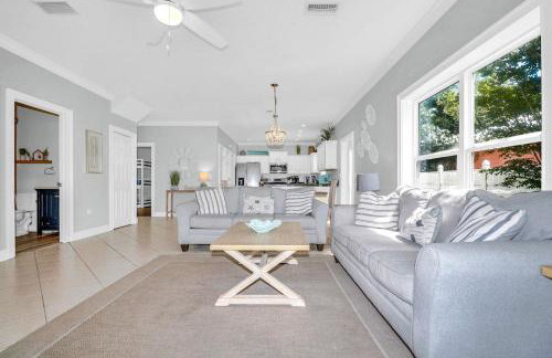 Two Homes, Private Pool, Game Room & Steps to the Beach - Foto 32