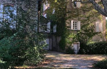 Maison de 1820 dans un écrin de verdure de 2 ha - Foto 2