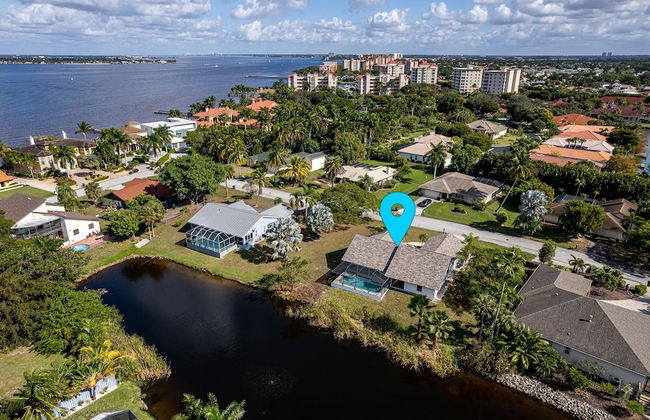 Beautiful Private Pool Home In-between Fort Myers Beach And Sanibel Island 3 Bedroom Home by RedAwning - Foto 29