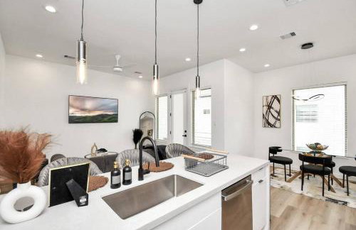 Chateau de Amour- Exquisite Townhouse - Medical Center, Downtown HTX - Foto 7