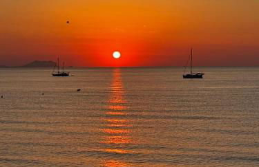 Maravilloso Apartamento AMANECER CABO a pie de playa y mar en CHALET ROQUETES - Foto 67