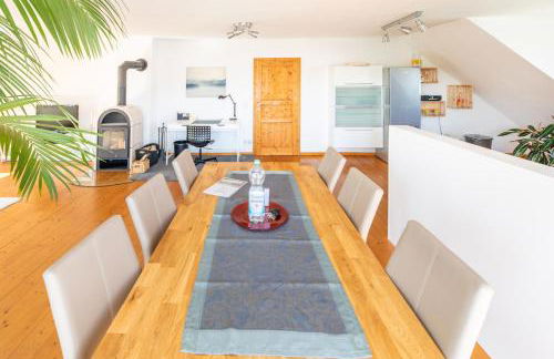 Großzügige Ferienwohnung für Gruppen und Familien im Raum Bamberg Erlangen - Foto 3