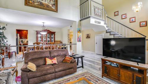 Anaheim Home with Pool, 14 Mi to Disneyland! - Foto 4