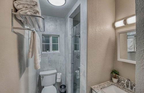 Close to All, Restfull, Cozy Duplex B in Downtown, UTEP, Hospitals - Foto 40