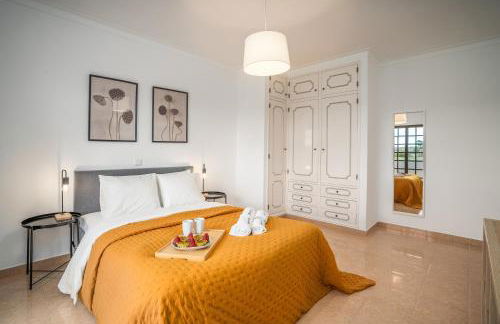 Host Wise - Sunny Spacious House - Terrace & Free Parking - Foto 22