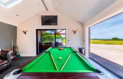 Greenwood House - Photo 1