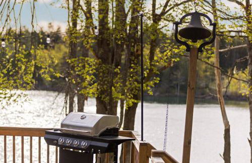 Lake Front ~ Firepit ~ Kayaks ~ SUPs ~ Yard Games - Foto 42