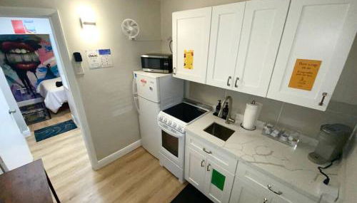 Cozy & Colorful Miami Art Canvas w/HotTub & Murals - Foto 3, stove, pet friendly, minibar