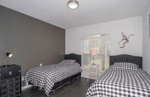 Luxury with a pool - Foto 16