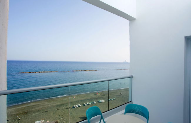 Limassol on the Beach Apartment - Foto 22