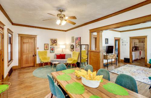 1 Mi to UNL Group Getaway with Game Area - Foto 1