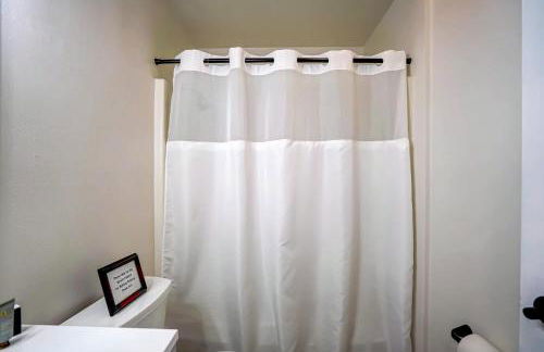 Pets Ok with Free parking and Dishwasher on Willy Street - Photo 15