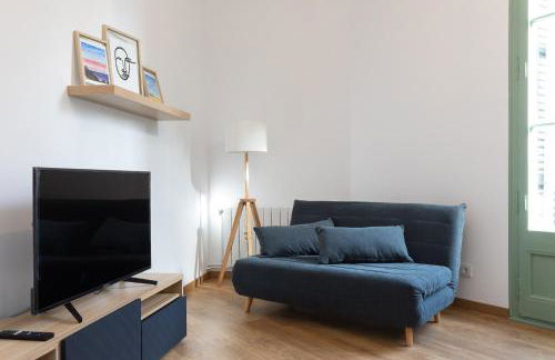 Modernist Family Apartment by PriorityVillas - Photo 30