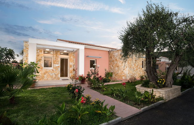 Three Stars Luxury Villas - Foto 27