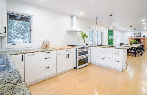 Boulder Luxury Getaway 7 acres River & Pond - Photo 30