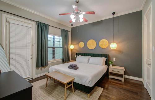 Chic & Central 3-BD Townhouse Mins to DT - Foto 14