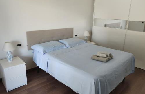 White-blue vibes, seafront 2-bedroom apt - Foto 8