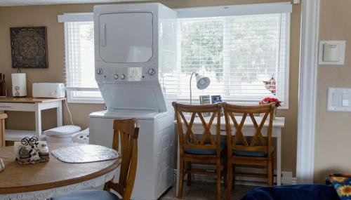 Our Little Yellow House - Foto 2