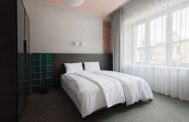 Resume Apartments - Photo 49