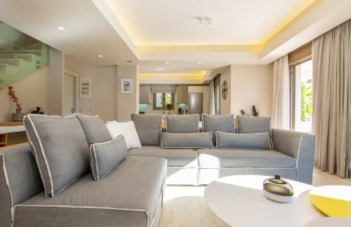 Aria Villas - Private Pool, Playground, Ping Pong & Close to Beach, By ThinkVilla - Foto 62