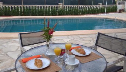 Villa Alhambra - Dale a tu familia las vacaciones y el descanso que se merecen - Foto 3
