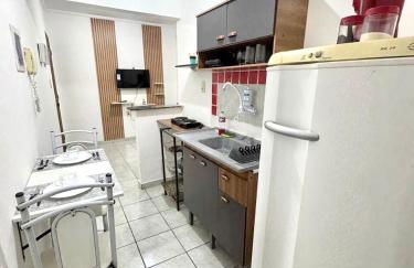 APT-8 Completo Bem Localizado a 1 minuto Rodoviaria e Centro, com Ar Condicionado e Garagem - Foto 11