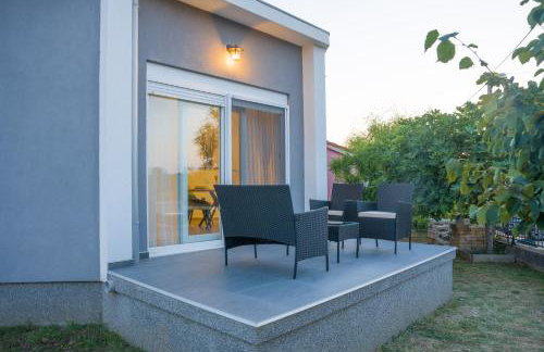 Apartmani Toni - Photo 49