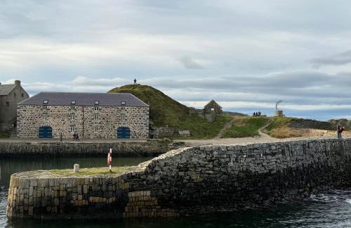 Modern Coastal Retreat, 5-Bedroom, 4-Bathroom Home, with Parking in Portsoy - Foto 66