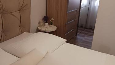 Apartment D&D Split - Photo 3