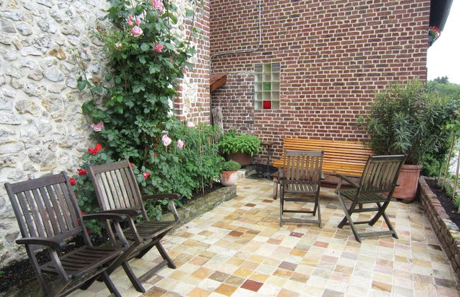 Heritage Holiday Home in Voeren With Terrace - Foto 38