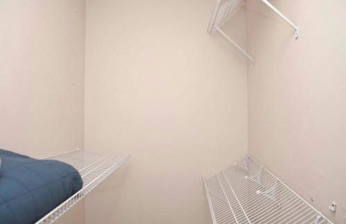 3 Bedrooms 2 Baths Pool Home available for LONGER STAYS!!! - Foto 17