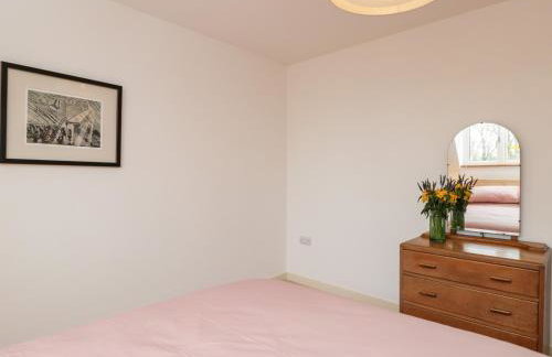 High Cogges Farm Holiday Cottages - Photo 37