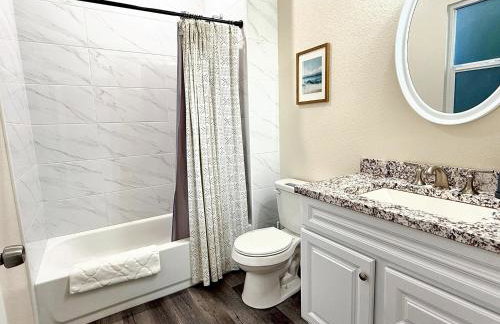 5 Min Walk to UCD Med Ctr - Stylish New Build Home - Foto 8