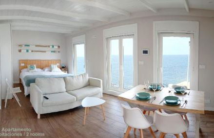 Vila Mariña. Casa marinera con terraza sobre el mar en Caión - Foto 2