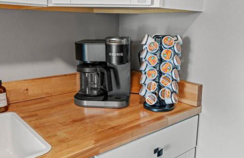 The Luxe/Hot Tub/Putt Putt/10 Miles Shaker Village - Foto 5