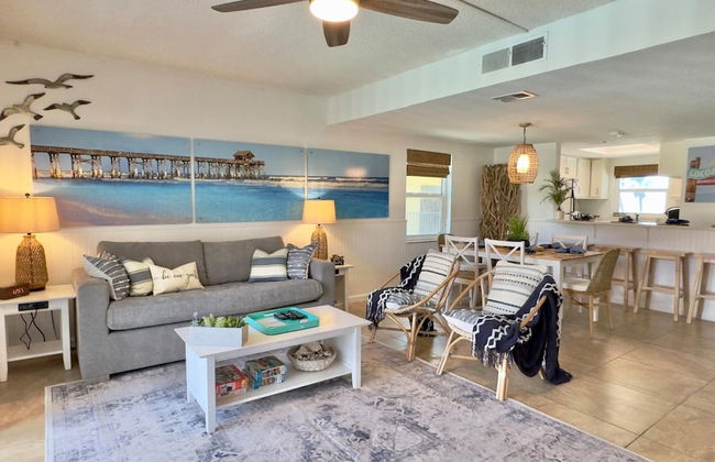 Pier Pressure Beachfront w Pool - Foto 23