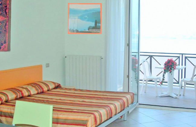 Apartment in Residence on Lake Maggiore near Beach - Foto 4