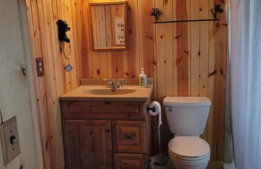 Cozy 2 Bedroom Cabin - Foto 5