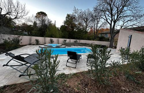 Bastide avec Piscine et Spa, vue Ste Victoire - Foto 6