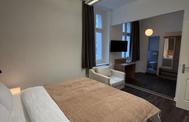 Jomi Stays - Kudamm - Foto 20