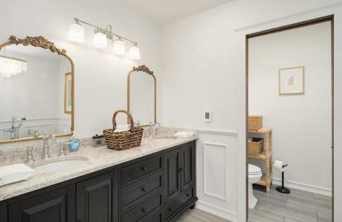 European White Castle on Lake Desire Private Dock - Foto 32